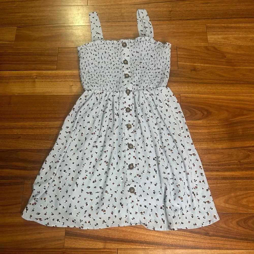 Sienna Sky Floral‎ Smocked Dress Button Front Casual Sundress Light Blue M